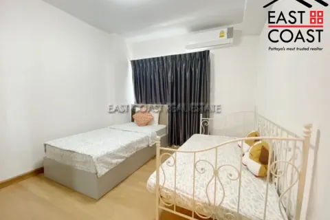 Condominio de 2 dormitorios en Jomtien Beach, Pattaya, Tailandia № 212842 - foto 17