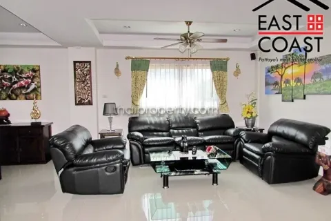 Local comercial 553 m2 en Pattaya, Tailandia № 212840 - foto 13