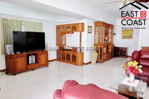 Condominio de 2 dormitorios en Jomtien Beach, Pattaya, Tailandia № 212838 - foto 5