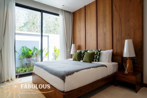 Villa in Bang Tao, Thailand 3 bedrooms № 179360 - photo 3