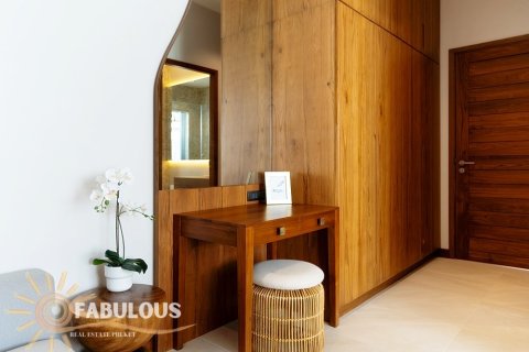 Villa in Bang Tao, Thailand 3 bedrooms № 179360 - photo 10