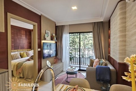 Condo in Bang Tao, Thailand, 1 bedroom № 179362 - photo 2