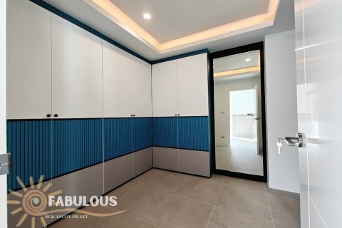 Villa in Ko Kaeo, Thailand 4 bedrooms № 179361 - photo 13