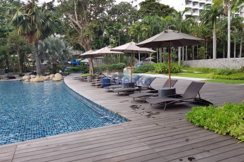 Condo à Pattaya, Thaïlande, 4 chambres  № 196389 - photo 2