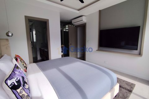 House in Pattaya, Thailand 3 bedrooms № 196391 - photo 16