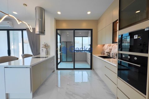 บ้านในพัทยา, ประเทศไทย 5 ห้องนอน № 196392 - รูปถ่าย 18