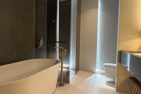 Condo à Khlong Toei, Bangkok, Thaïlande, 2 chambres  № 147692 - photo 8