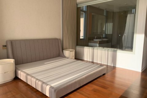 Кондоминиум с 3 спальнями в Сатхоне, Бангкок, Таиланд № 138181 - фото 12