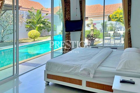 House in Pattaya, Thailand 3 bedrooms № 198137 - photo 9