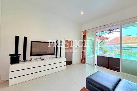 House in Pattaya, Thailand 3 bedrooms № 198137 - photo 5