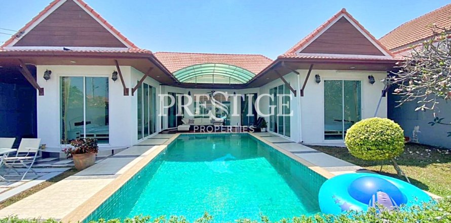 House in Pattaya, Thailand 3 bedrooms № 198137