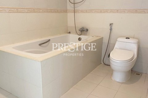 House in Pattaya, Thailand 3 bedrooms № 198137 - photo 16