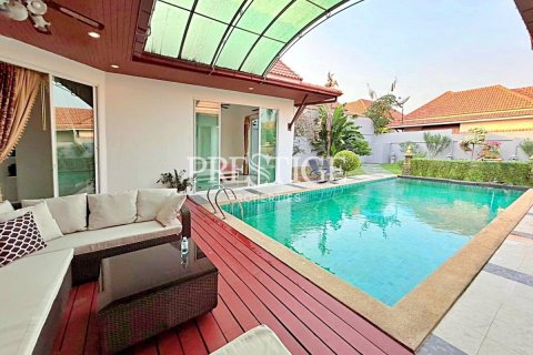House in Pattaya, Thailand 3 bedrooms № 198137 - photo 20