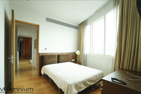 Кондоминиум с 2 спальнями в Клонг Тоэй, Бангкок, Таиланд № 148065 - фото 13