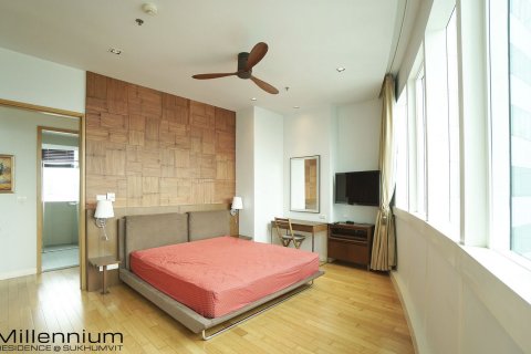 Кондоминиум с 2 спальнями в Клонг Тоэй, Бангкок, Таиланд № 148065 - фото 4