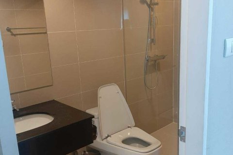 Condo à Huai Khwang, Bangkok, Thaïlande, 5 chambres  № 164655 - photo 11