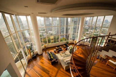Duplex in Watthana, Bangkok, Thailand 5 bedrooms № 164654 - photo 2