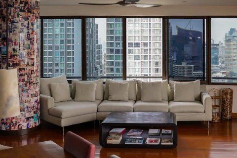 Duplex in Watthana, Bangkok, Thailand 5 bedrooms № 164654 - photo 12