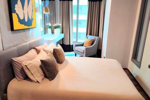 Studio in the Condo in Watthana, Bangkok, Thailand  № 167482 - photo 3