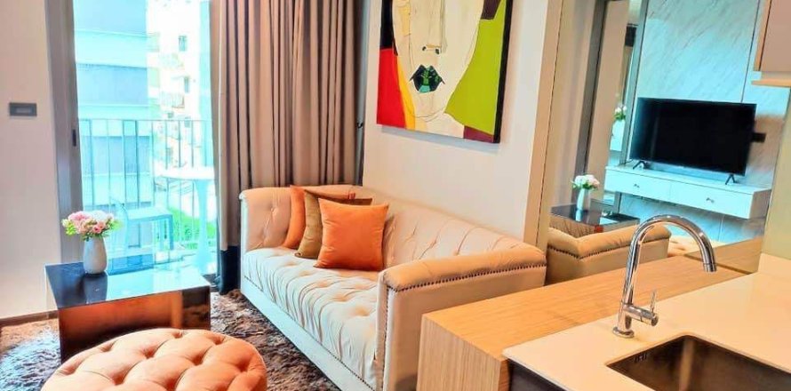 Studio in the Condo in Watthana, Bangkok, Thailand  № 167482