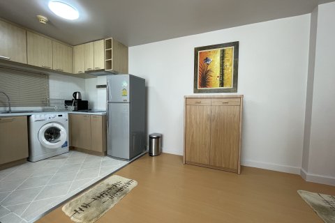 Studio in the Condo in Watthana, Bangkok, Thailand № 167476 - photo 5