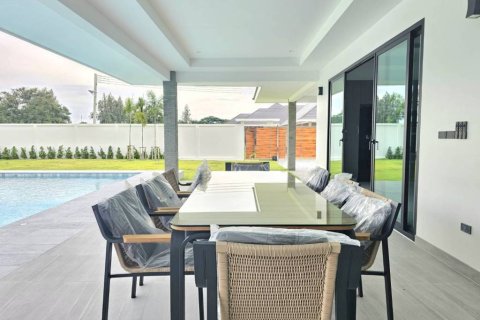 Villa in Hua Hin, Thailand 3 bedrooms № 146761 - photo 10