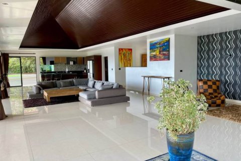 Villa in Rawai, Thailand 9 bedrooms № 156276 - photo 2