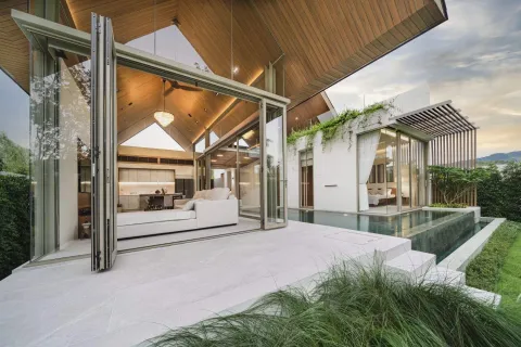 Villa in Phuket, Thailand 3 bedrooms № 156270 - photo 15