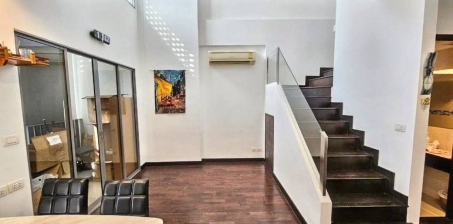 Дуплекс в Бангкоке, Таиланд с 2 спальнями  № 114160