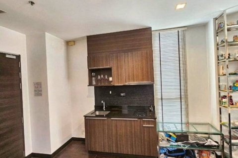 Дуплекс в Бангкоке, Таиланд с 2 спальнями  № 114160 - фото 5