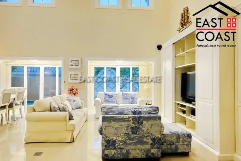 Casa de 3 dormitorios en Pattaya, Tailandia № 212192 - foto 3