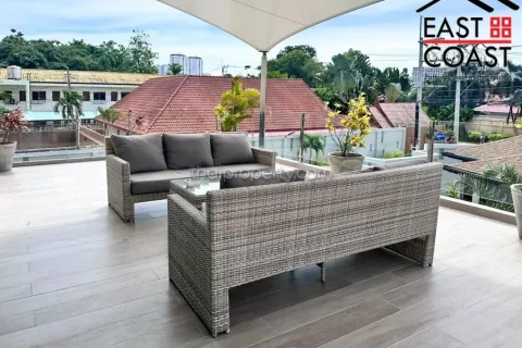 Condominio de 3 dormitorios en Jomtien Beach, Pattaya, Tailandia № 212198 - foto 29