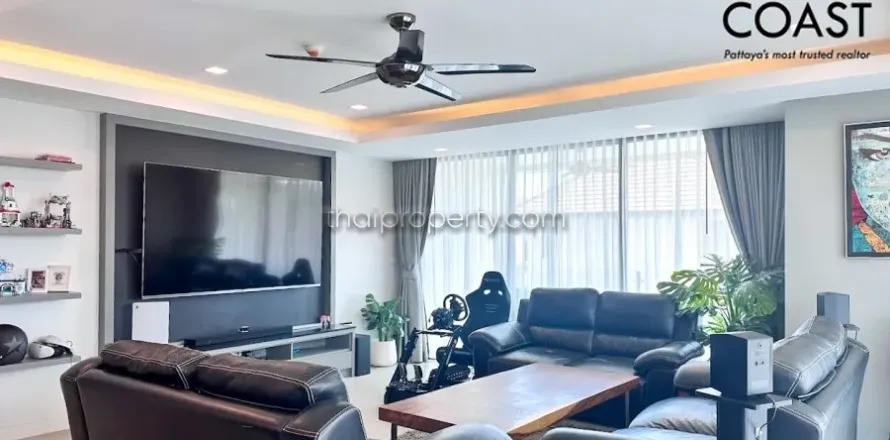Condominio de 3 dormitorios en Jomtien Beach, Pattaya, Tailandia № 212198