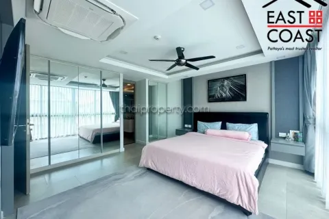 Condominio de 3 dormitorios en Jomtien Beach, Pattaya, Tailandia № 212198 - foto 15