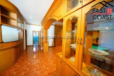 Casa de 3 dormitorios en Pattaya, Tailandia № 212197 - foto 11