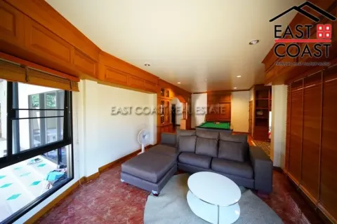 Casa de 3 dormitorios en Pattaya, Tailandia № 212197 - foto 4