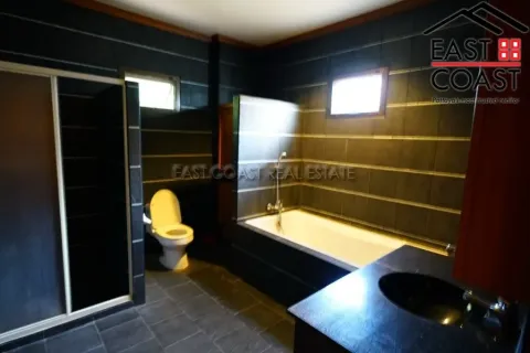 Casa de 3 dormitorios en Pattaya, Tailandia № 212197 - foto 15