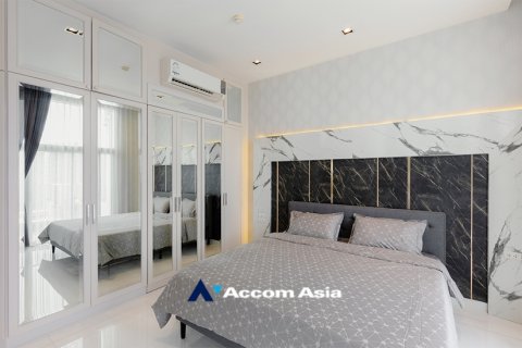 Eigentumswohnung in Huai Khwang, Bangkok, Thailand, 2 Schlafzimmer  № 216680 - Foto 3