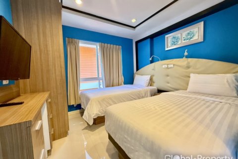 Condo in Pattaya, Thailand, 4 bedrooms  № 170426 - photo 5