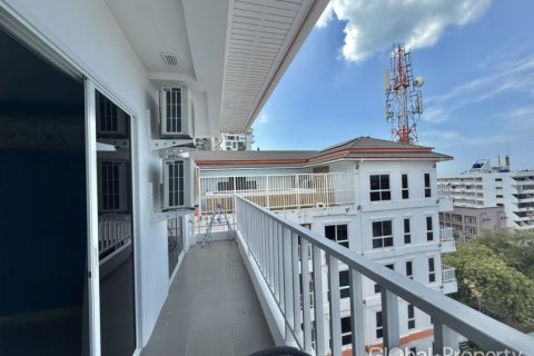 Condo in Pattaya, Thailand, 4 bedrooms  № 170426 - photo 3