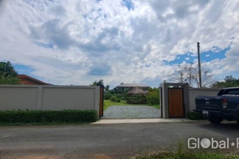 Земельный участок в Паттайе, Таиланд № 170425 - фото 3