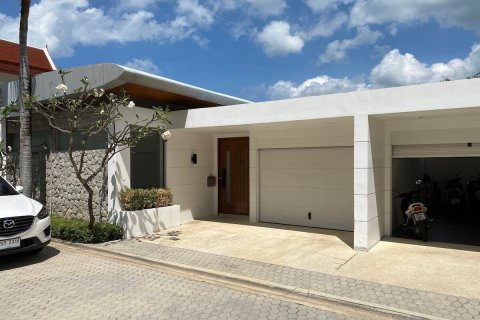 Townhouse in Patong, Thailand 3 bedrooms № 134014 - photo 3