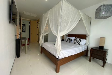 Townhouse in Patong, Thailand 3 bedrooms № 134014 - photo 20