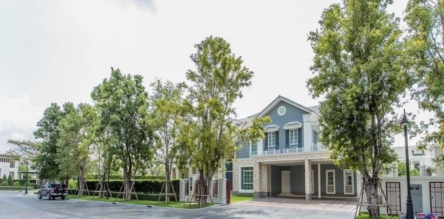 Villa à Suan Luang, Bangkok, Thaïlande 4 chambres № 134013