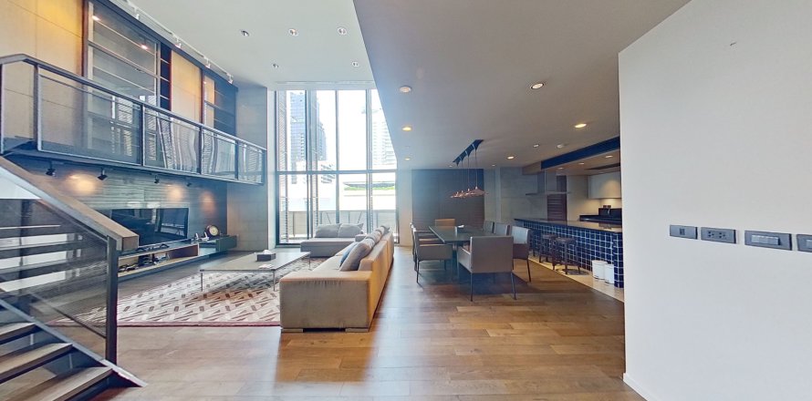 Duplex in Watthana, Bangkok, Thailand 3 bedrooms № 150199