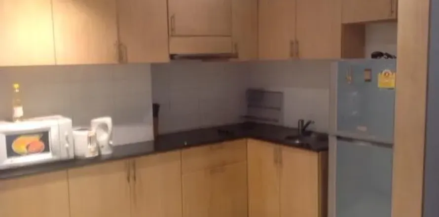 Студия в кондо в Ваттхане, Бангкок, Таиланд № 150200