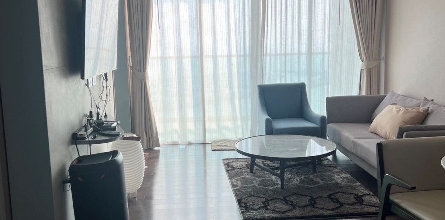Condo in Pattaya, Thailand, 2 bedrooms  № 139703