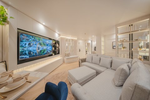 Кондоминиум с 2 спальнями в Бангкоке, Таиланд № 143050 - фото 1