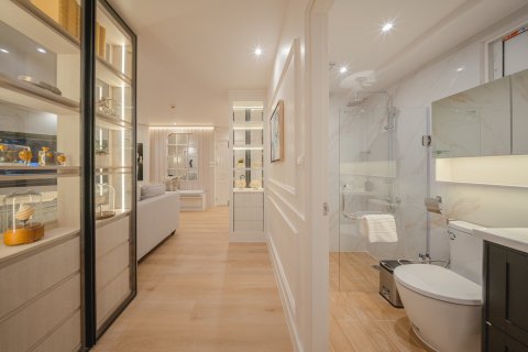 Кондоминиум с 2 спальнями в Бангкоке, Таиланд № 143050 - фото 16