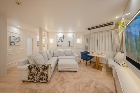 Кондоминиум с 2 спальнями в Бангкоке, Таиланд № 143050 - фото 2